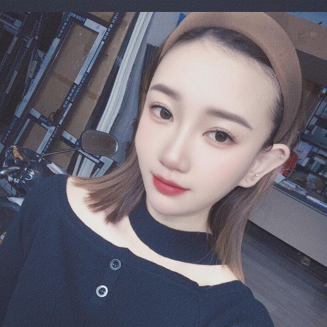 @苗苗吖