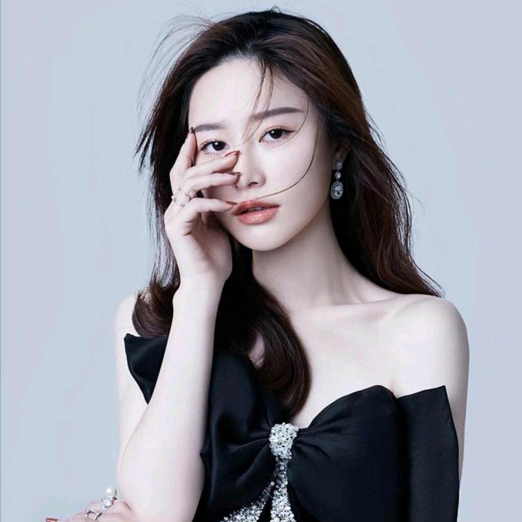 邱莹莹（私服定制）