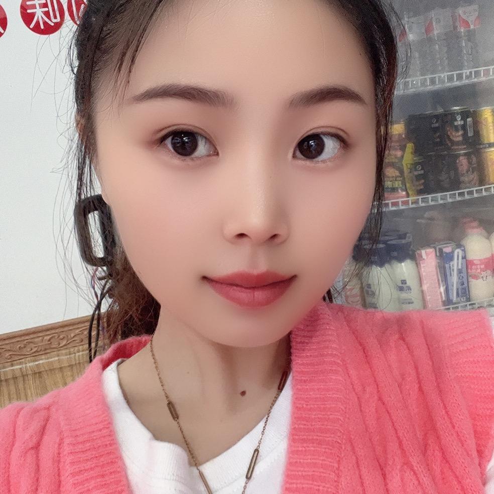 露希（镇雄小锅米线）