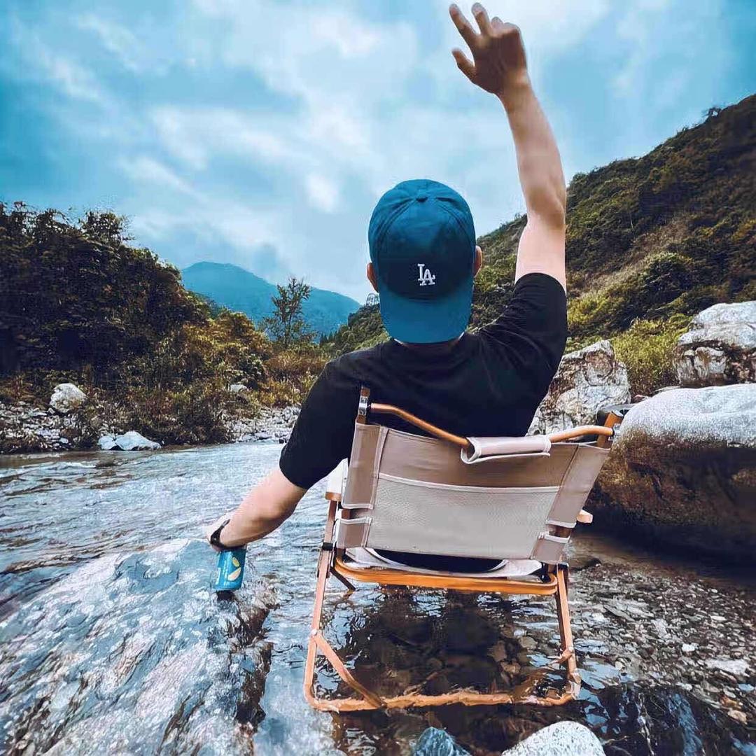 一个哇塞男孩 ˙ᗜ˙ 。