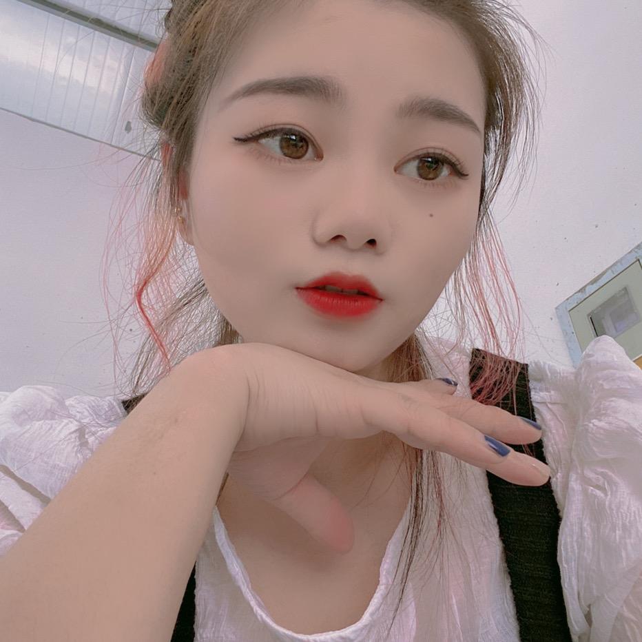 横店卖鱼的小姐姐