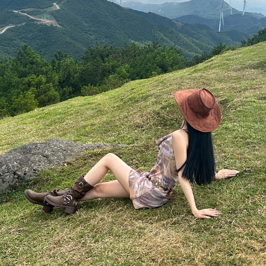 小周周.