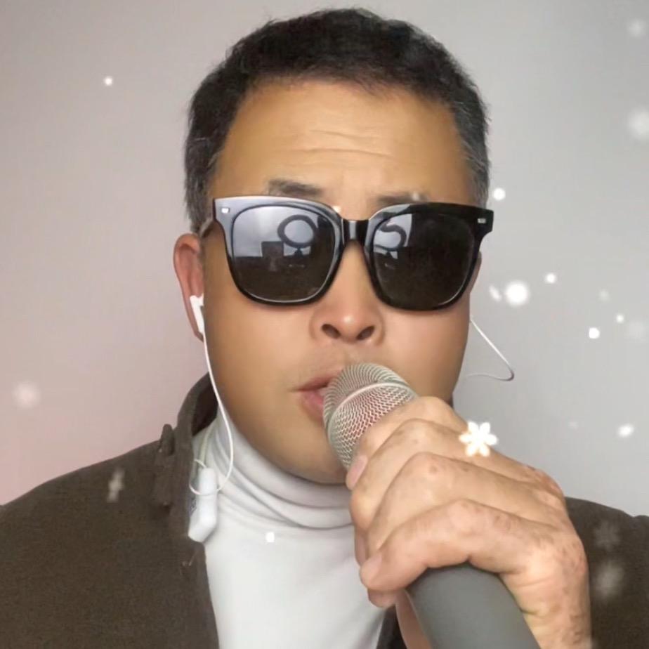 蝈蝈🎤（晚上19:30直播）