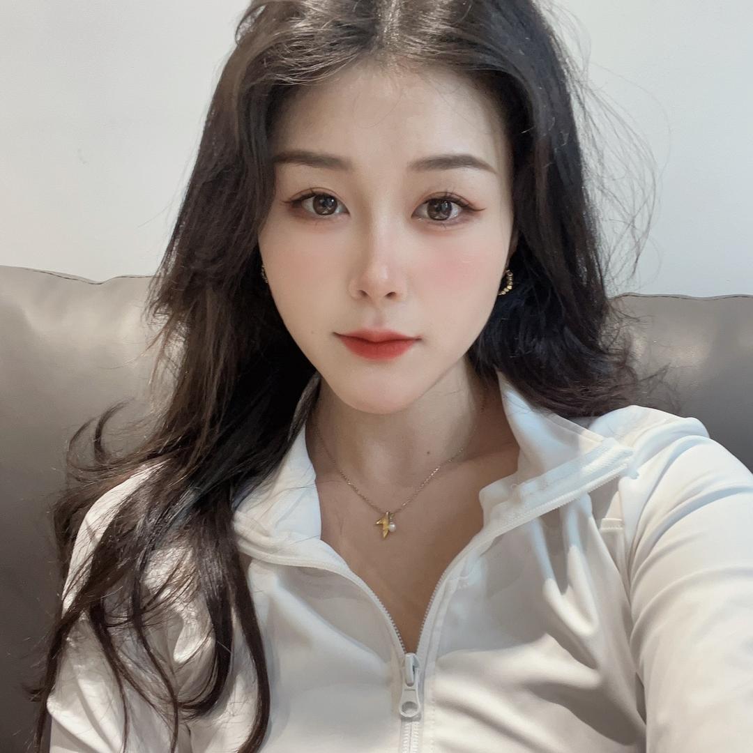 卖连衣裙的朱丽叶