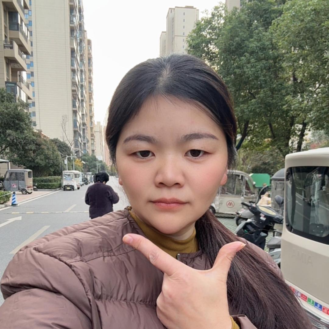 峻宝妈妈的嫂子