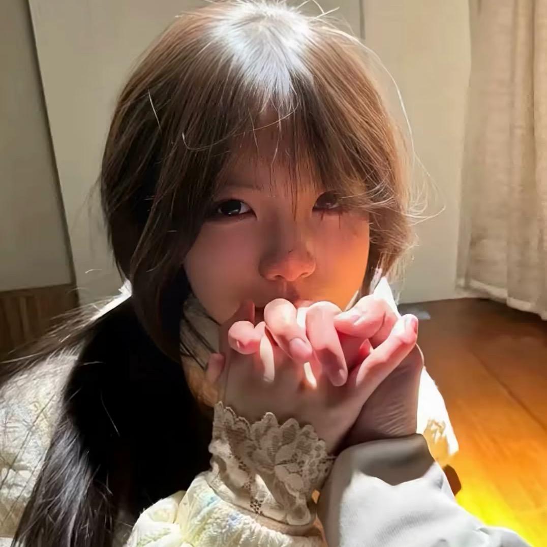 小闻.