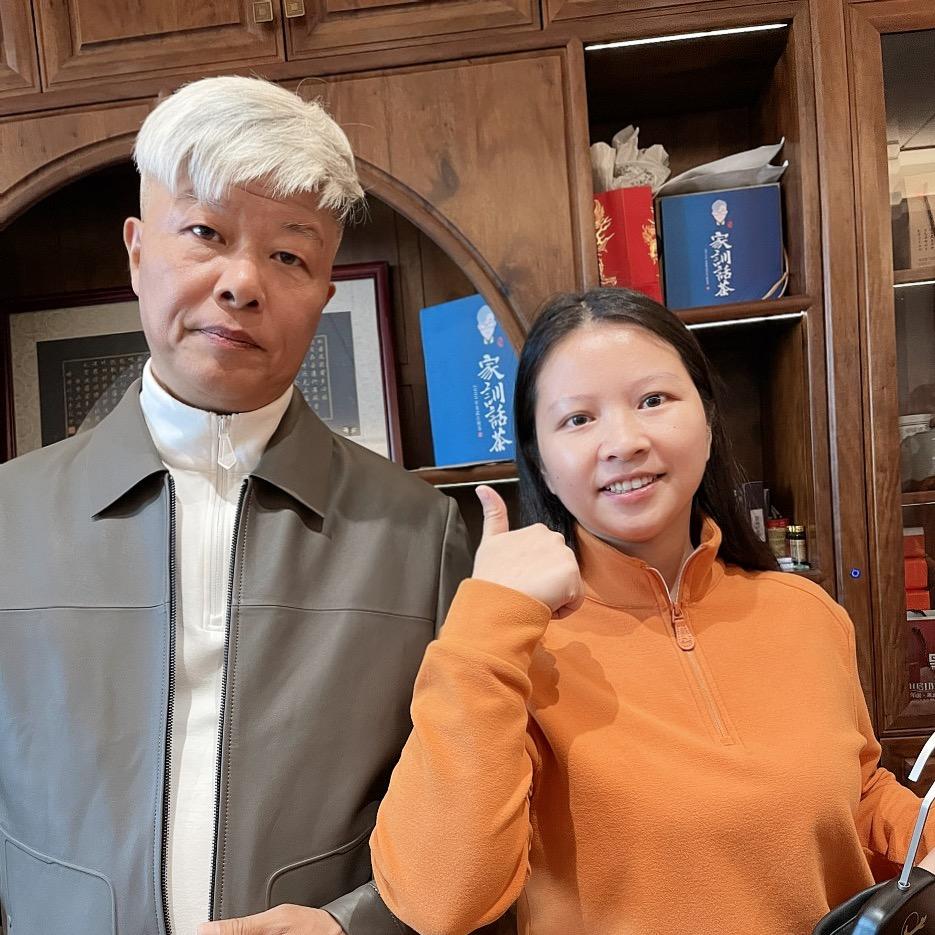 霞湖世家男装-中山店