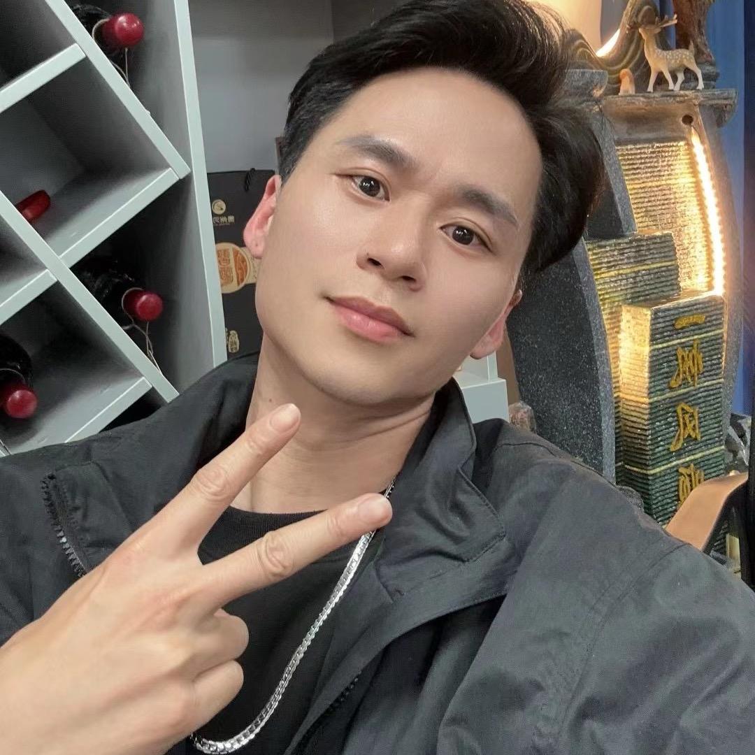 刘晶授权橱窗推荐