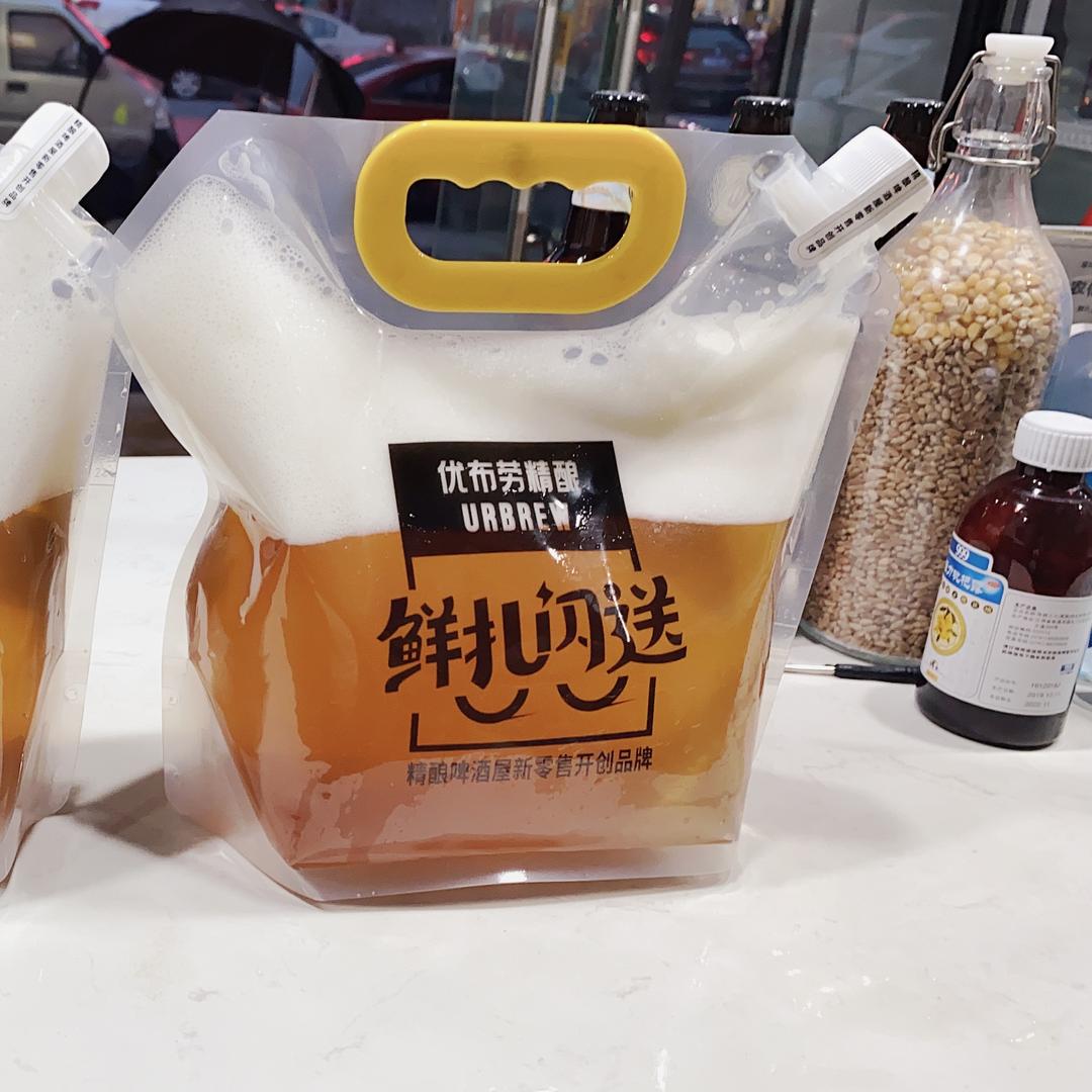 优布劳精酿酒馆～雪娃娃