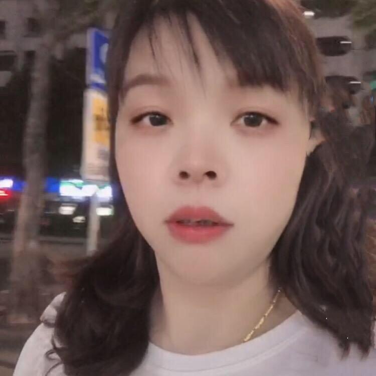 超市老板娘