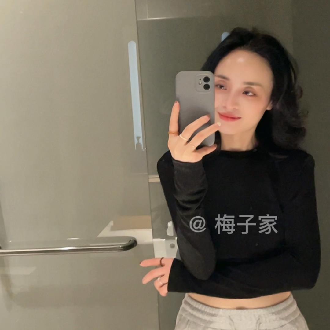 南万达梅子家服装店