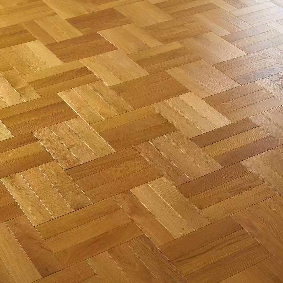 英格木业地板小吴