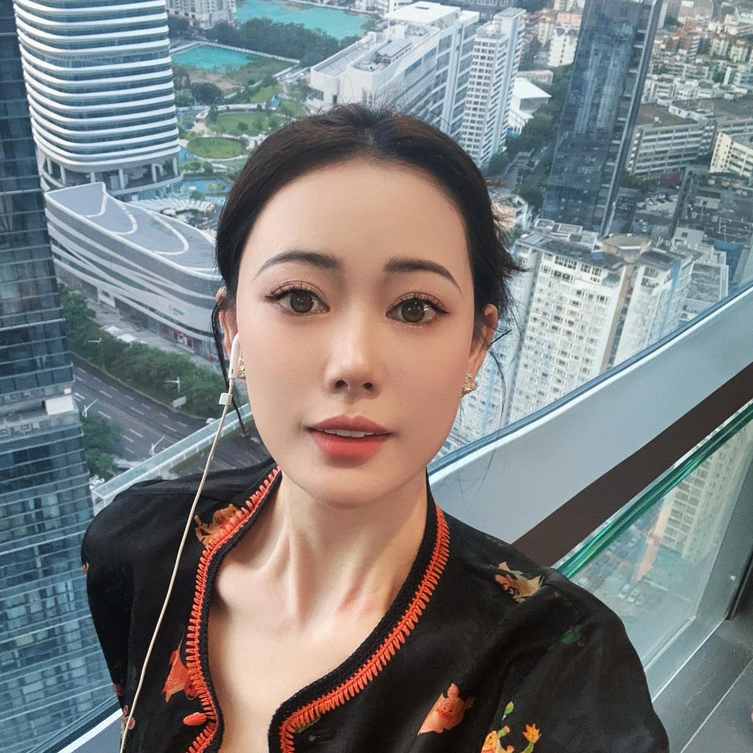 墨然罗依