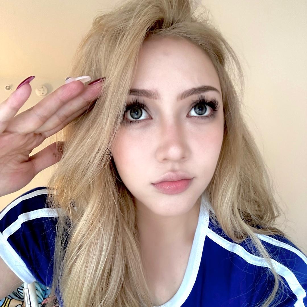 ✨剪刀手许三哆