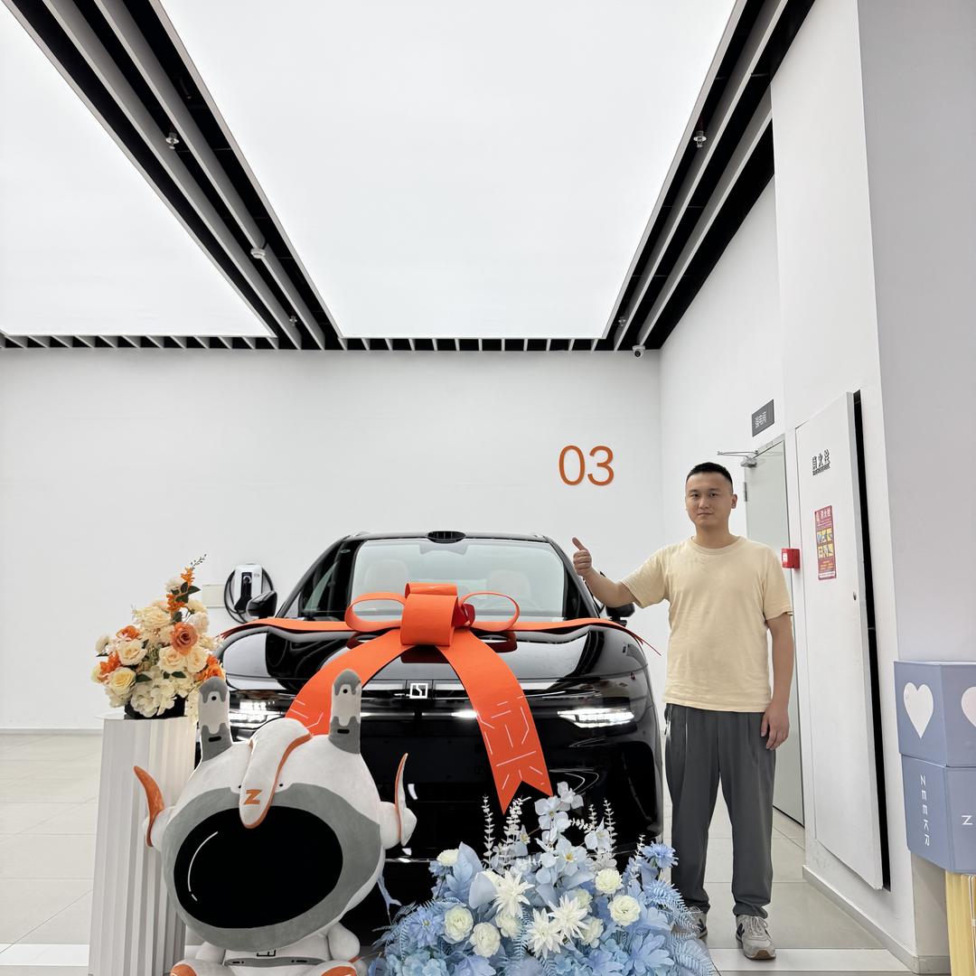 左鸿专改极氪7X