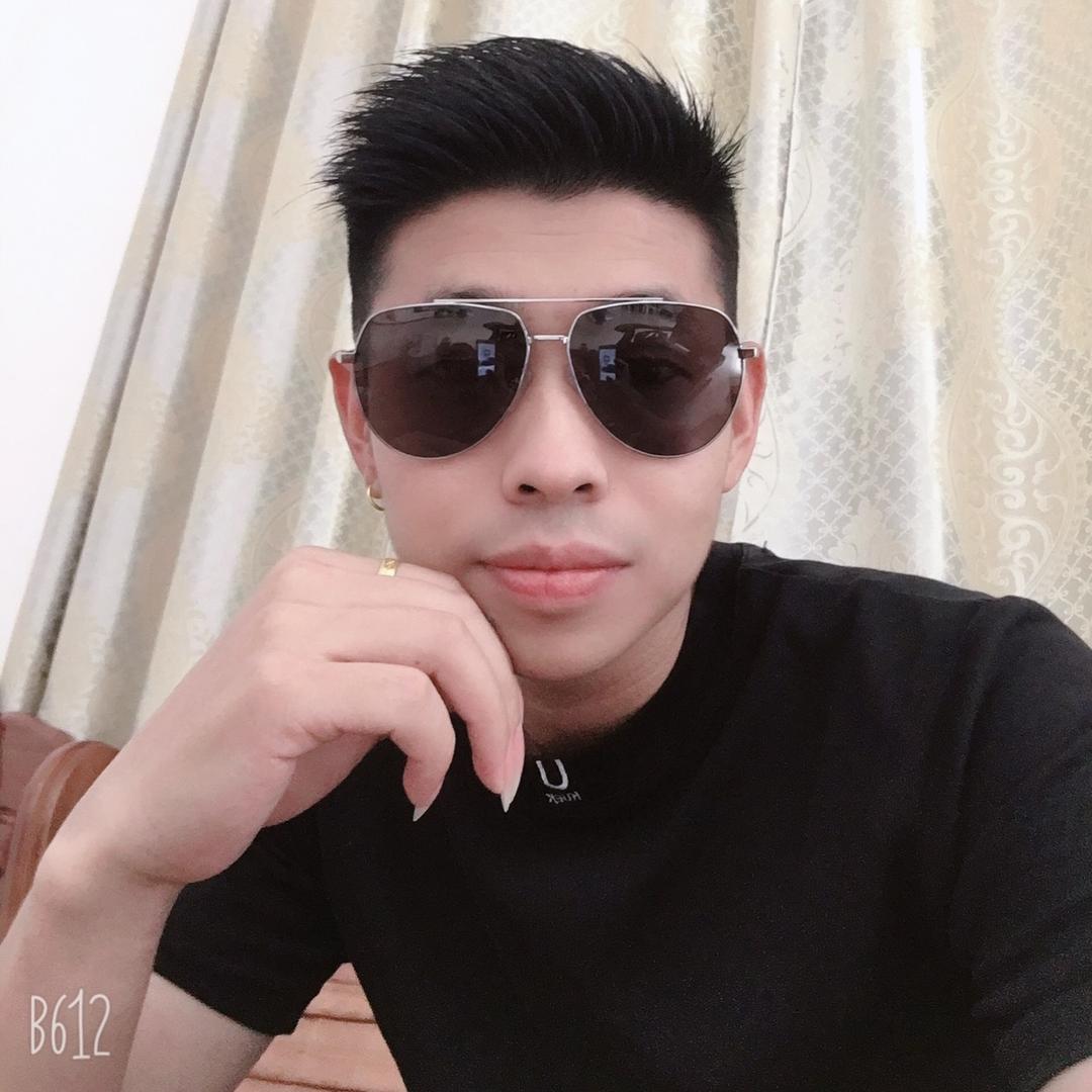 海边🏖️小黑