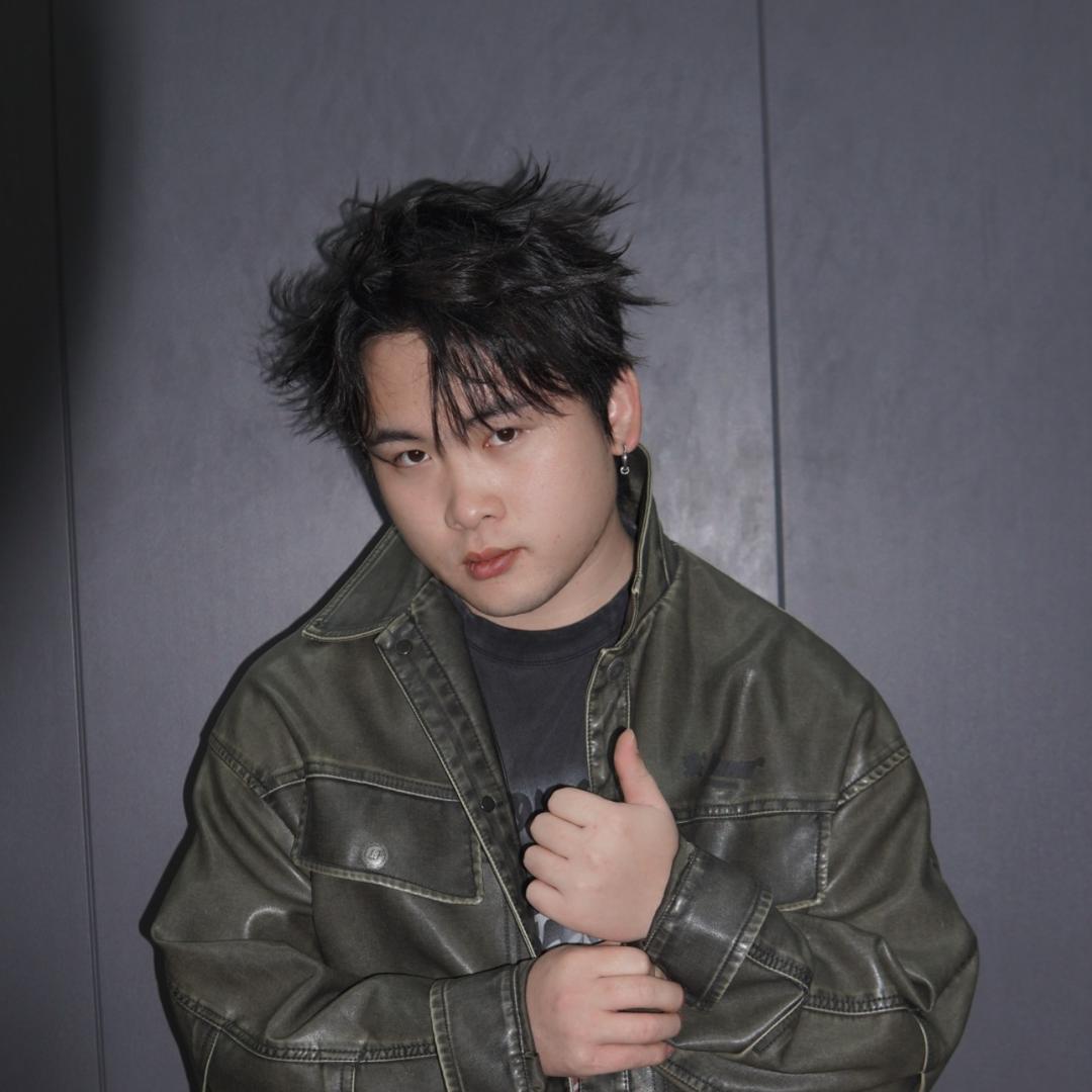 广州胡子哥教育阿健