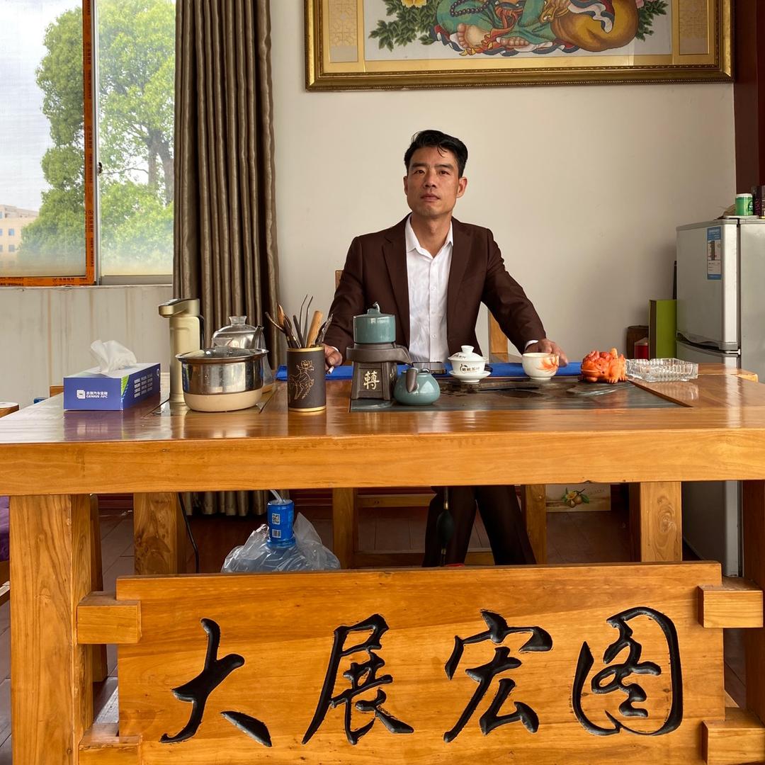 亮利汽车