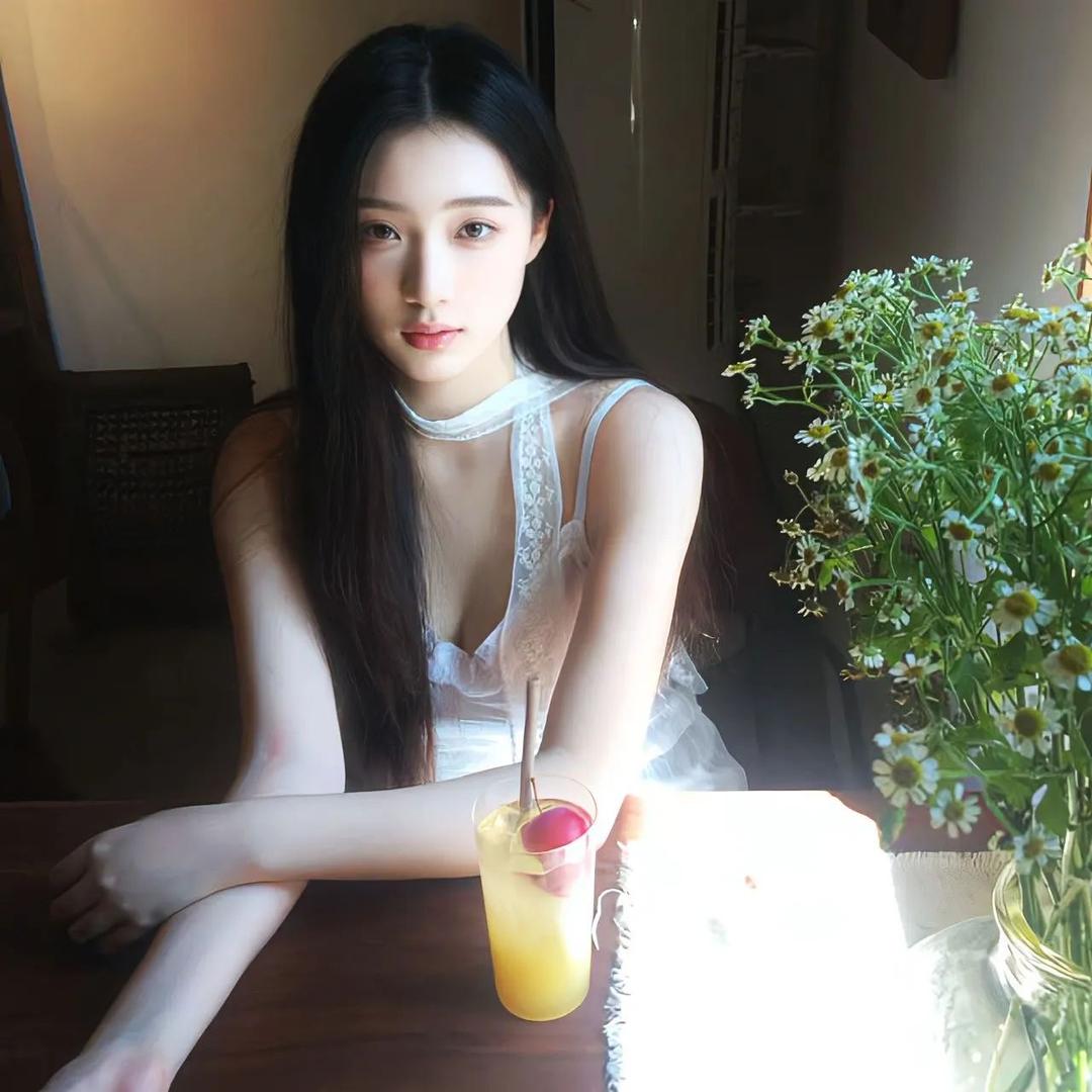 虾虾女士.