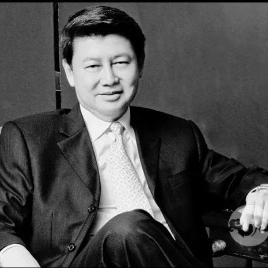 一个喜欢穿西装的农民—林育庆