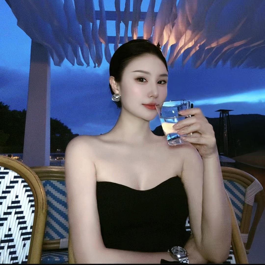 💋小伍🇲🇴
