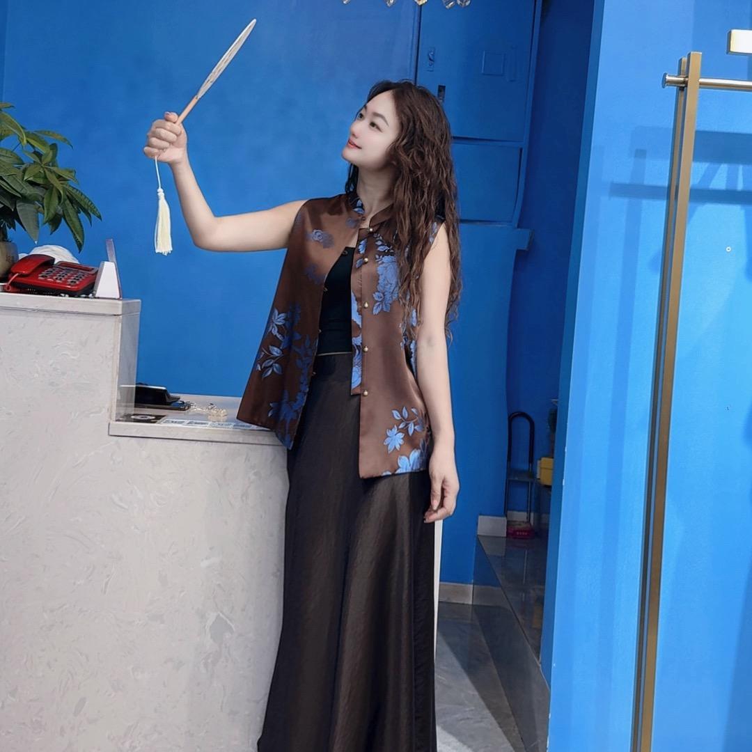 湖南省郴州市曼雪菲女装品牌穿搭和生活分享