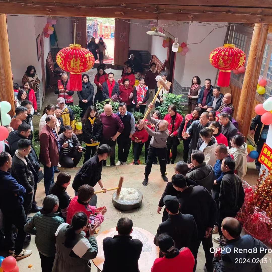 生活难免会有扦曲，何必在乎缘来缘去？！