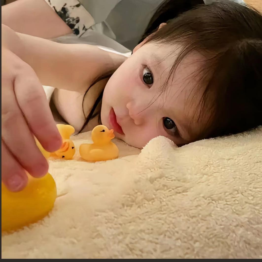 小怡宝💕（哇哈哈牌）
