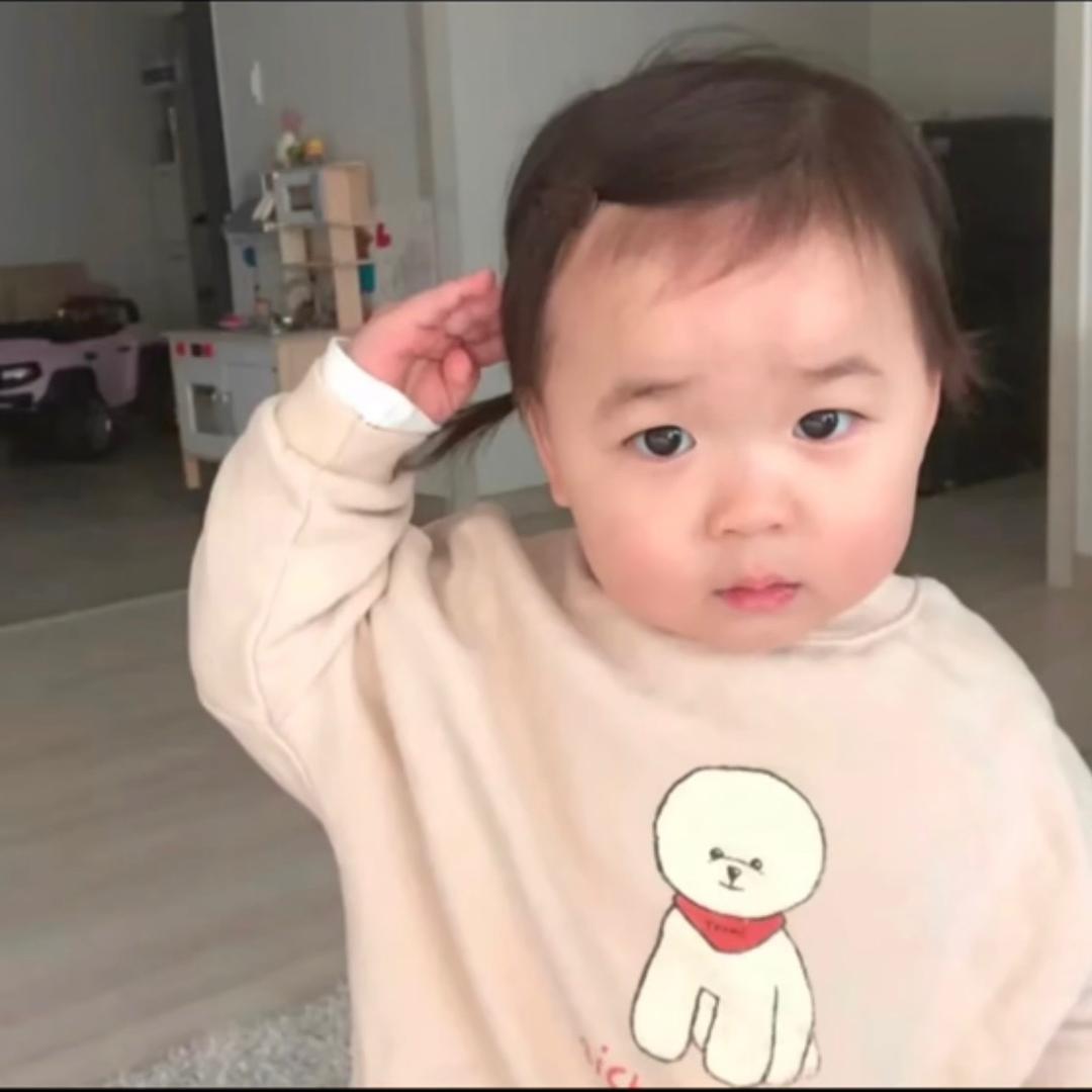 简直就是烦人精。