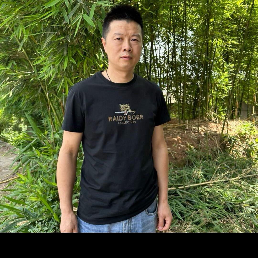楠哥