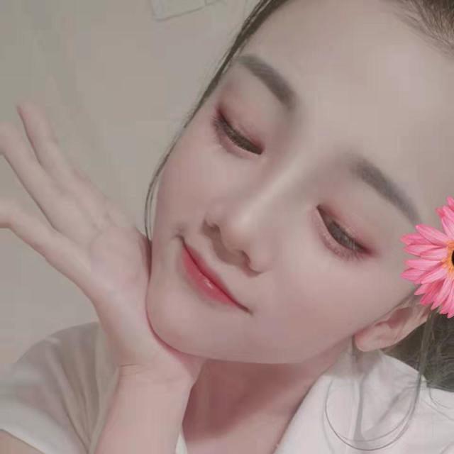 秦英子。英子