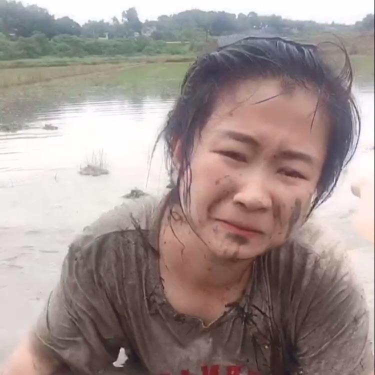 宁乡。美月月