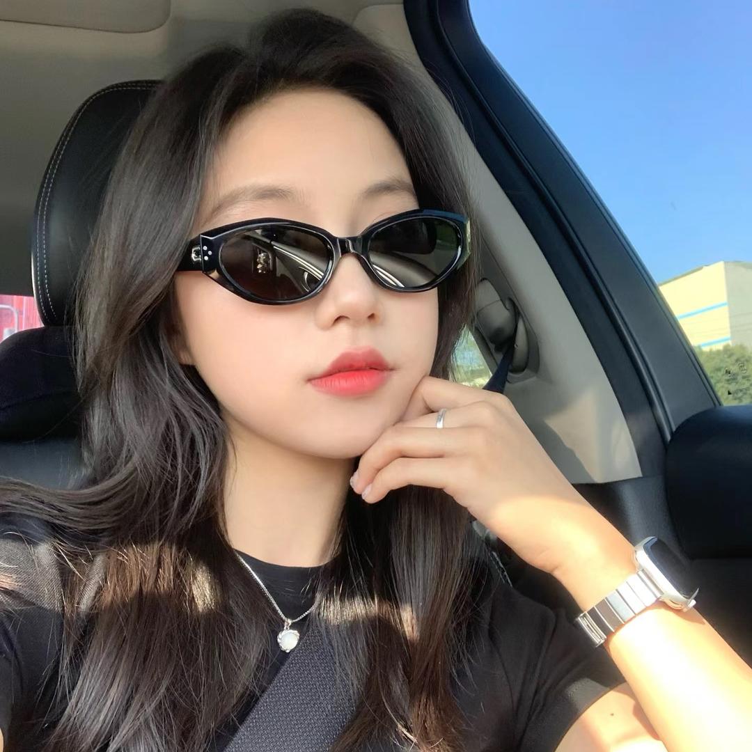 钣金厂小陈