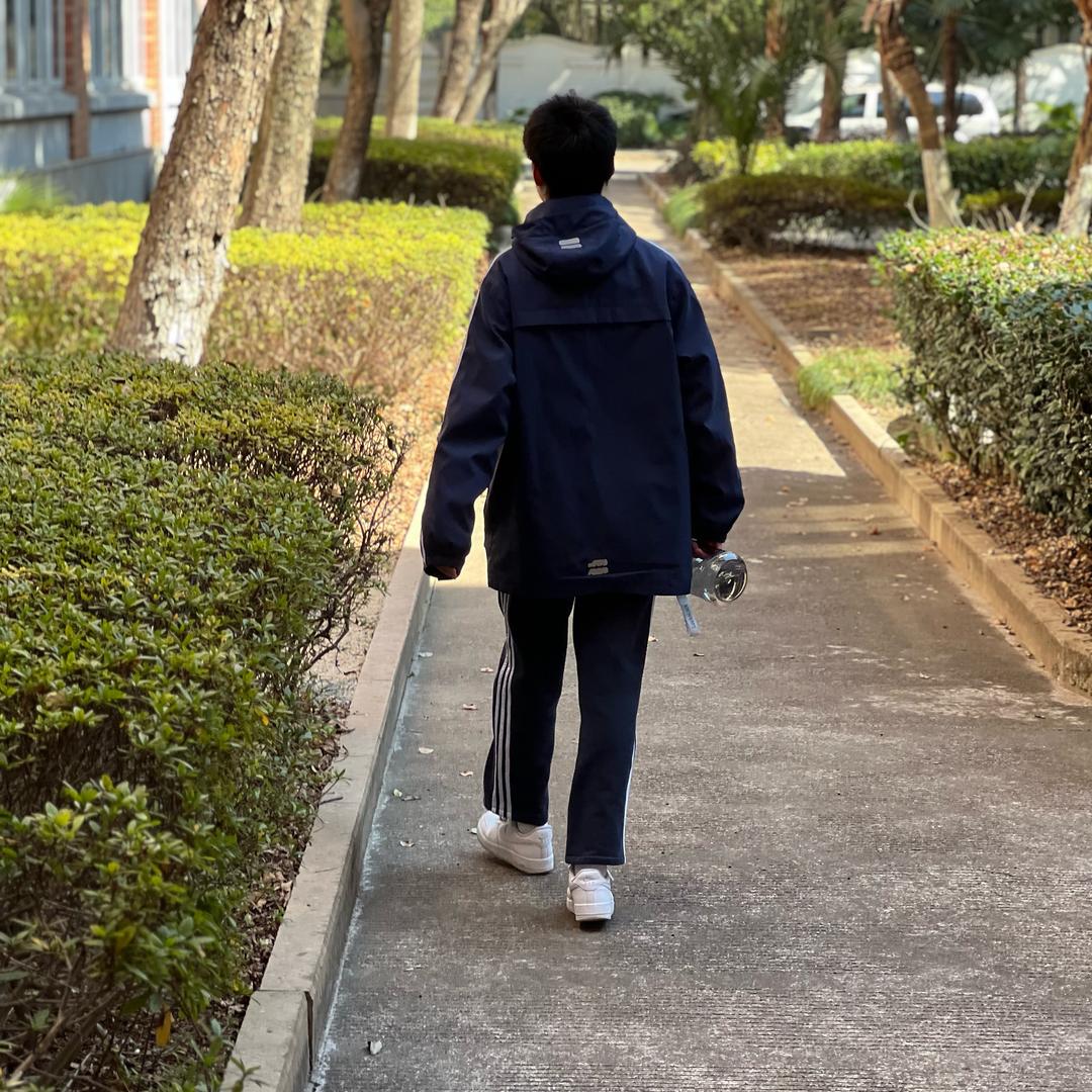 竣竣