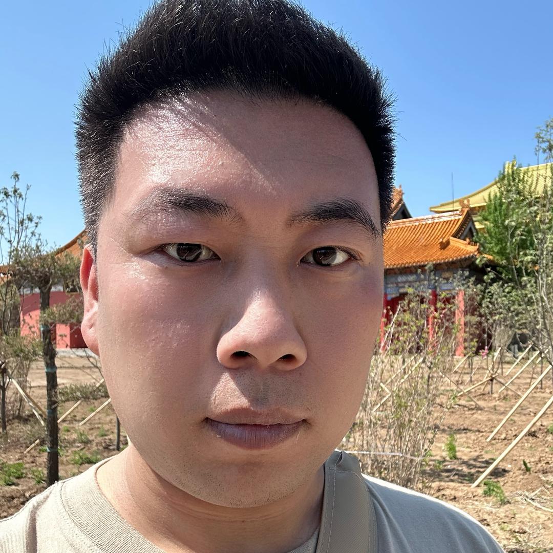 巨巨巨巨巨巨爱吃的小刘