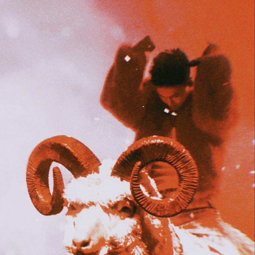 🔅