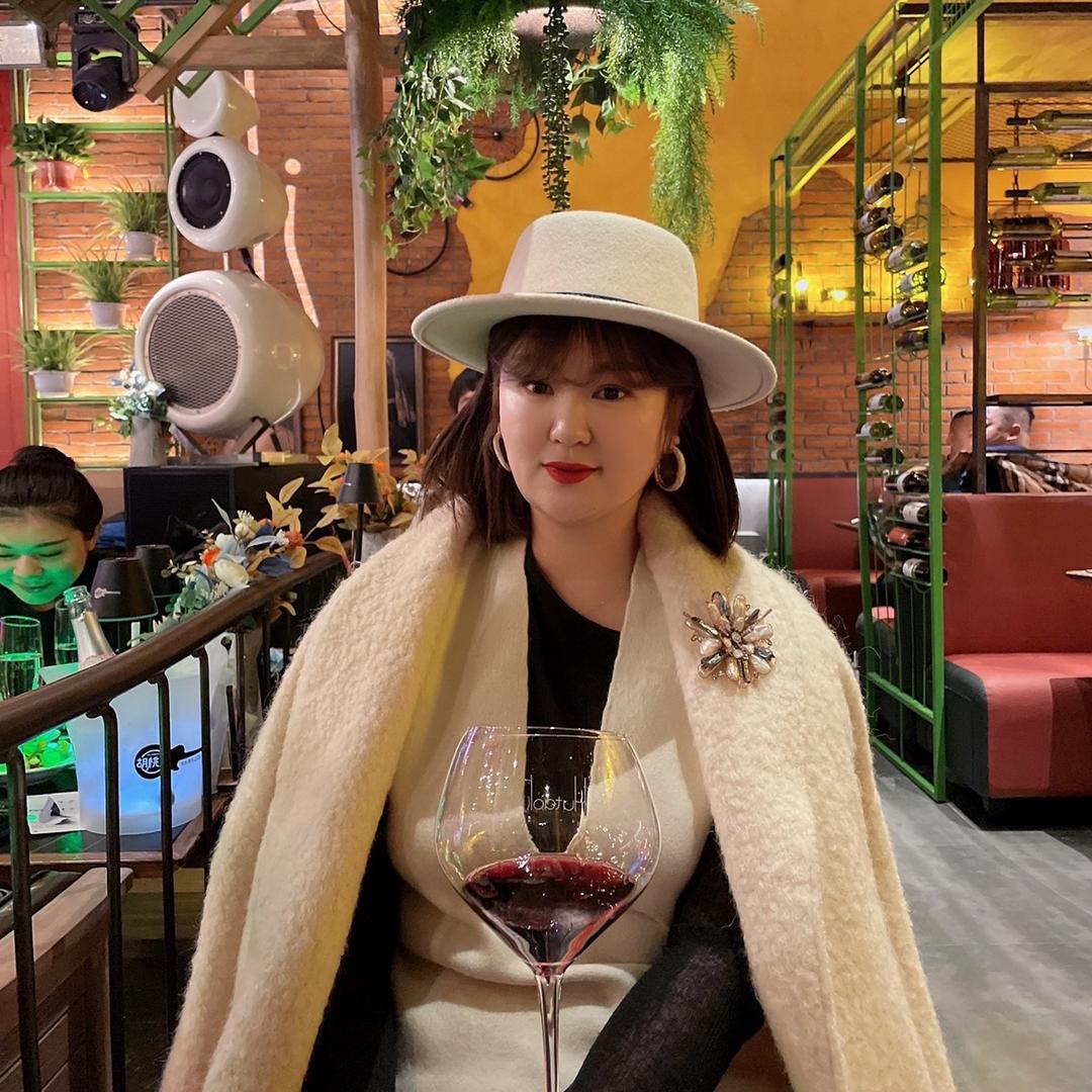 帽子控小姐姐