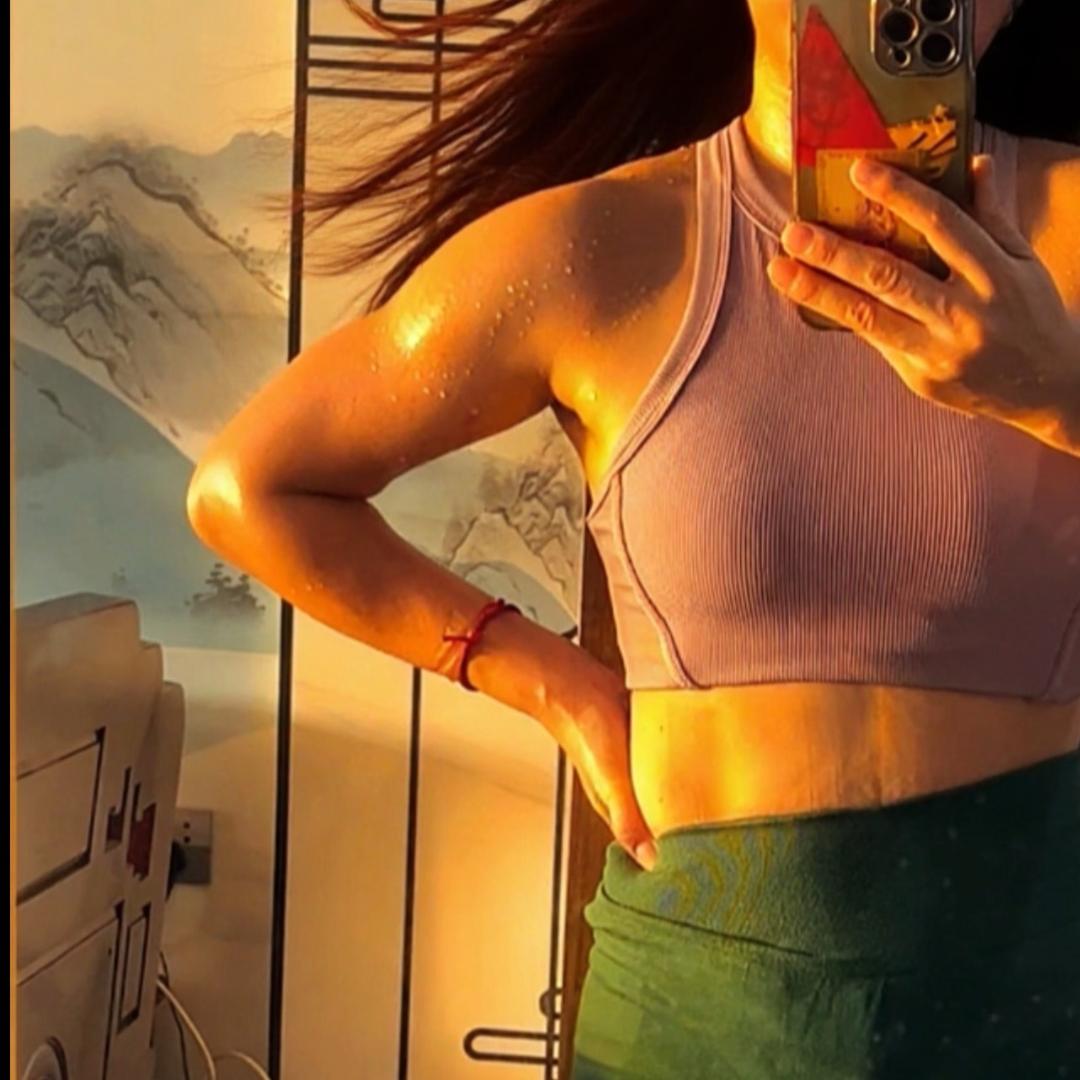 小暖（晶小朵）