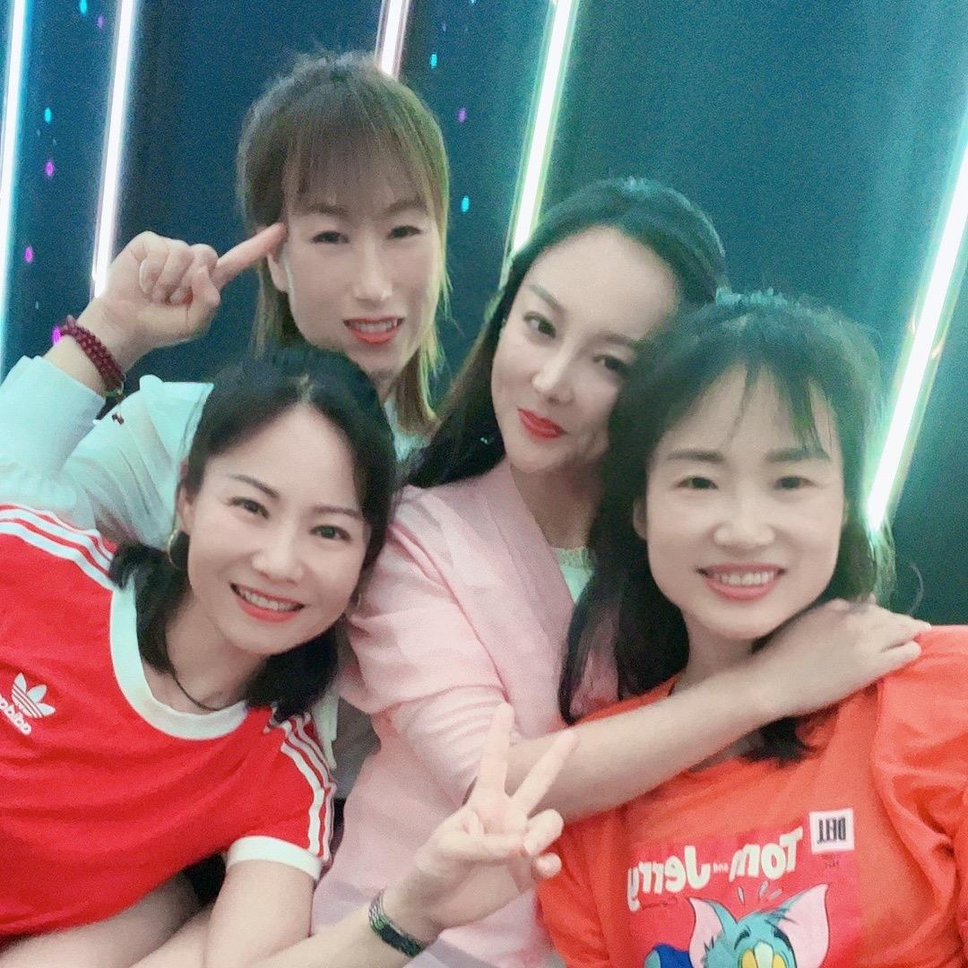 琴瑟舞翩翩