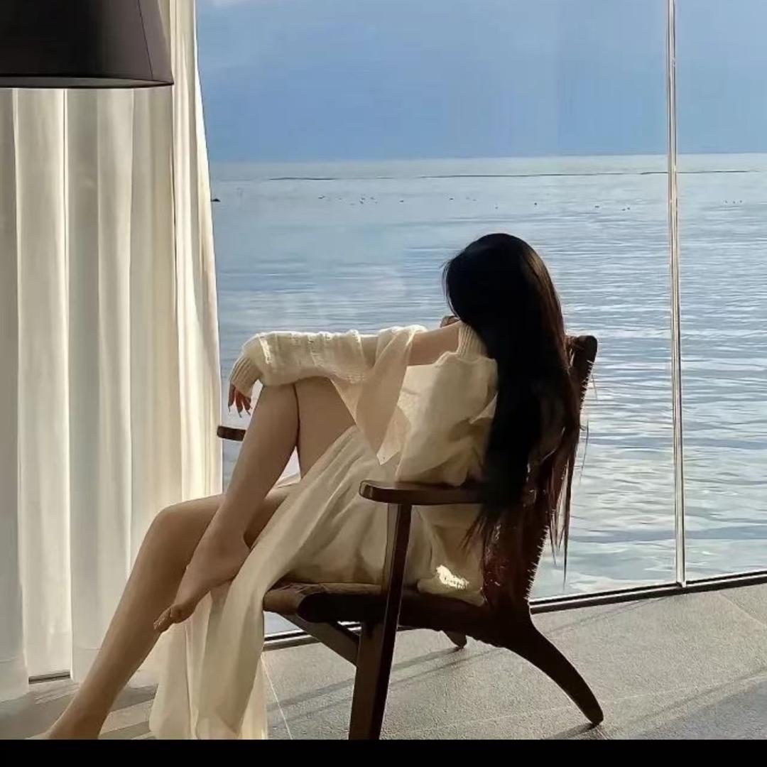 翩语.