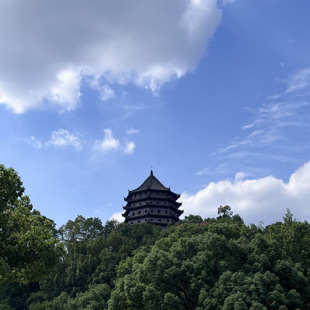 云起潮流娃娃铺