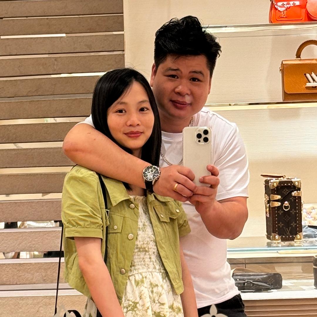 广东发哥夫妇