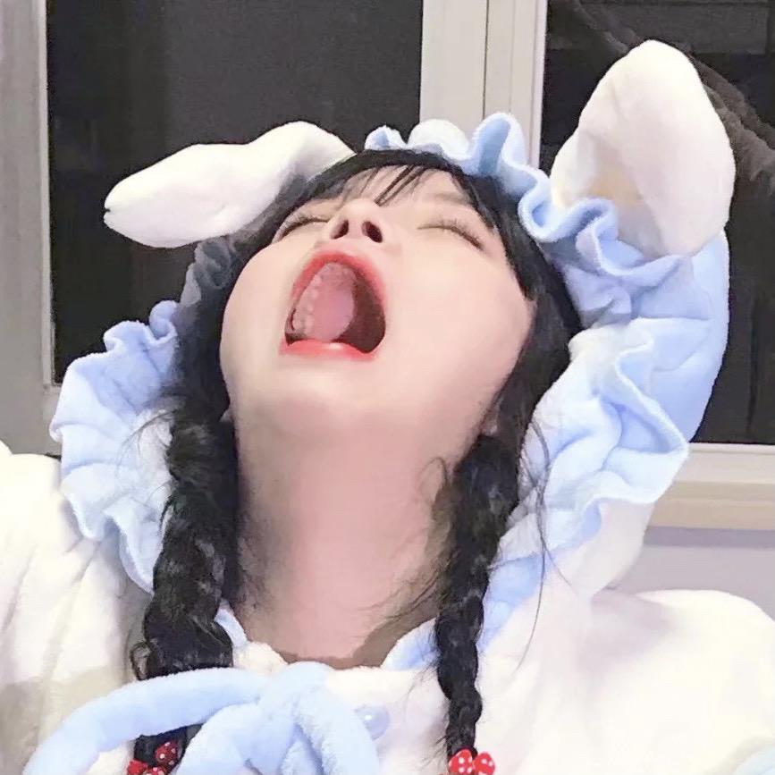 。；🕷️