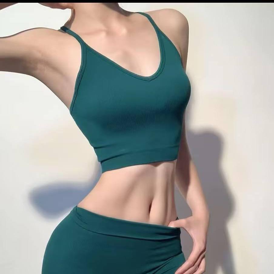 漂亮衣服穿不了的进