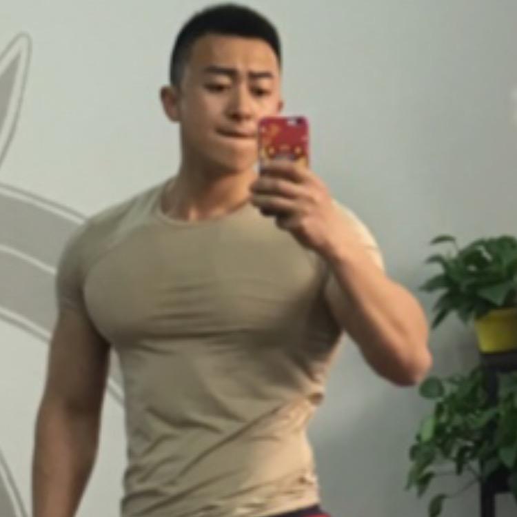 跳皮筋的奔波霸