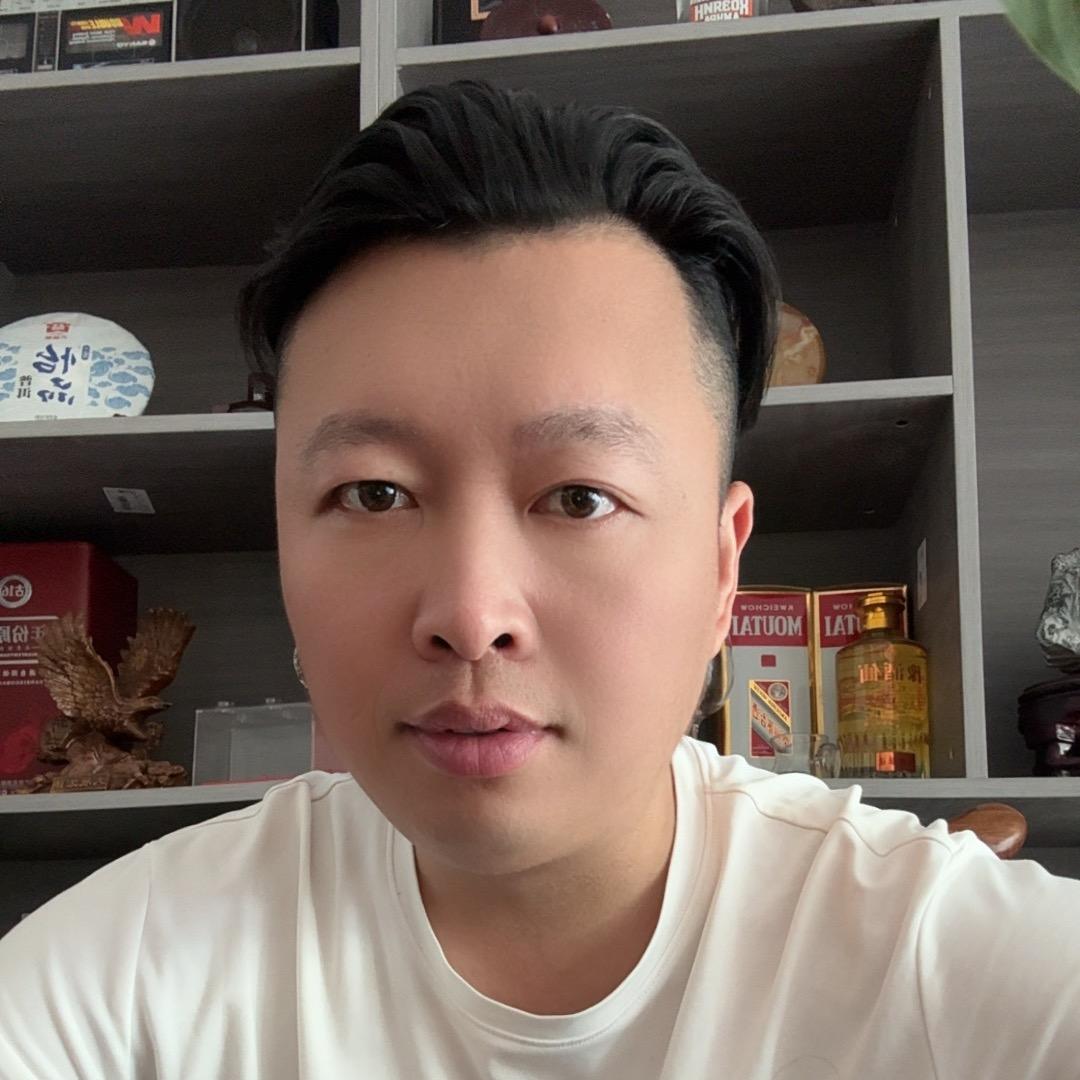卷毛（圈子经纪人）