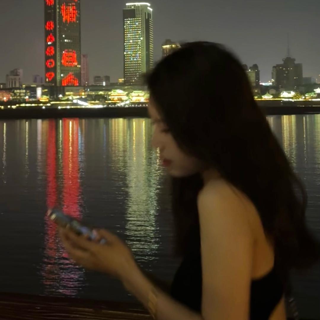小徐上海探铺记