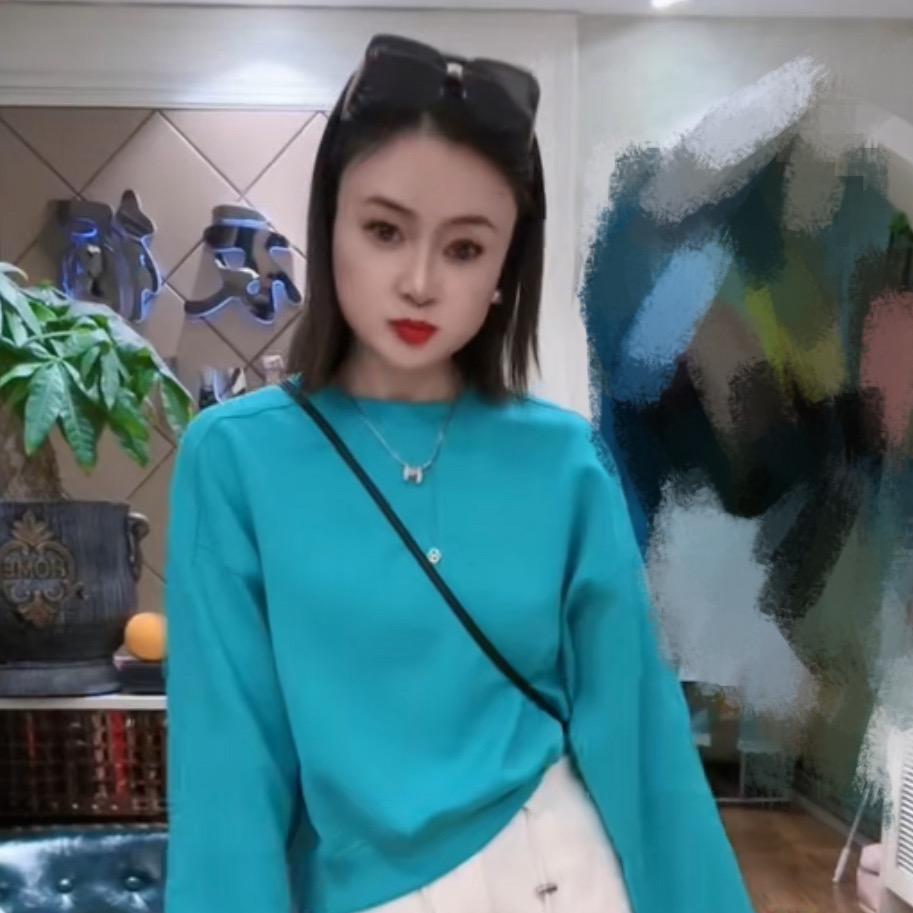 秀衣橱服饰