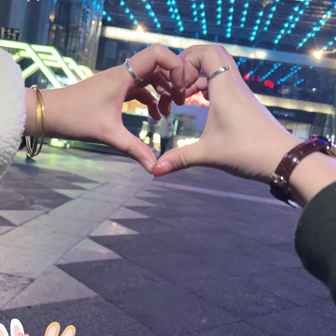 丫头😘😘😘