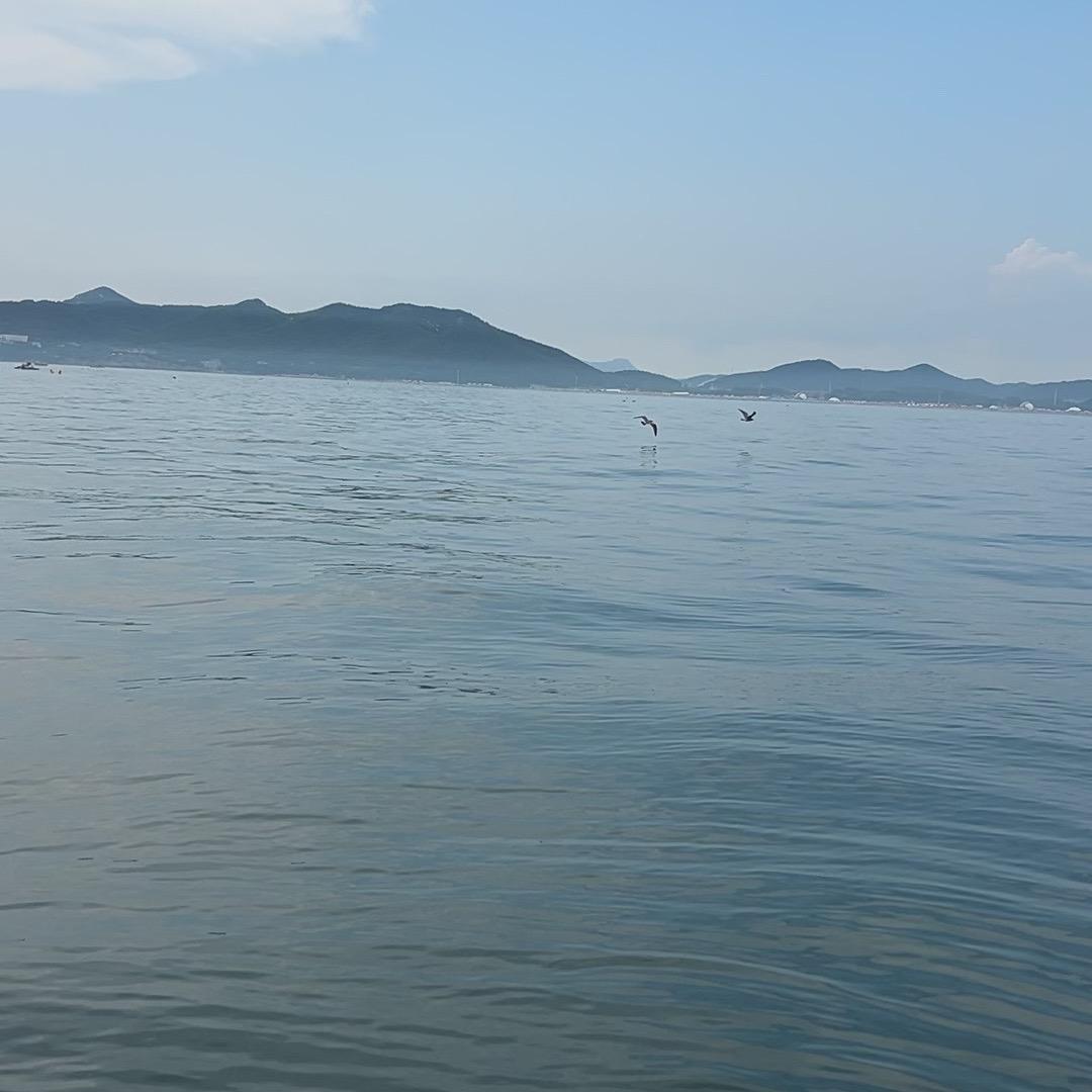 鸿图门窗批发超市1